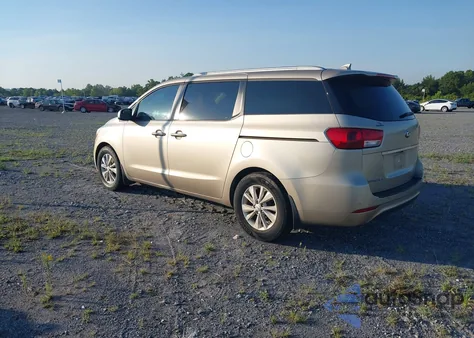 2015 Kia Sedona Lx z USA, uszkodzony, nr VIN KNDMB5C16F6028873